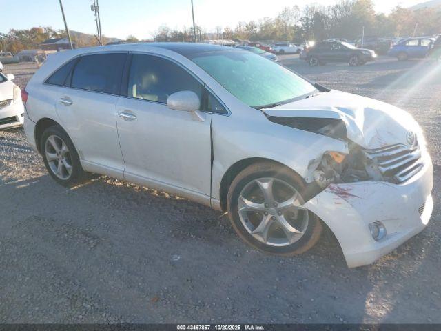  Salvage Toyota Venza