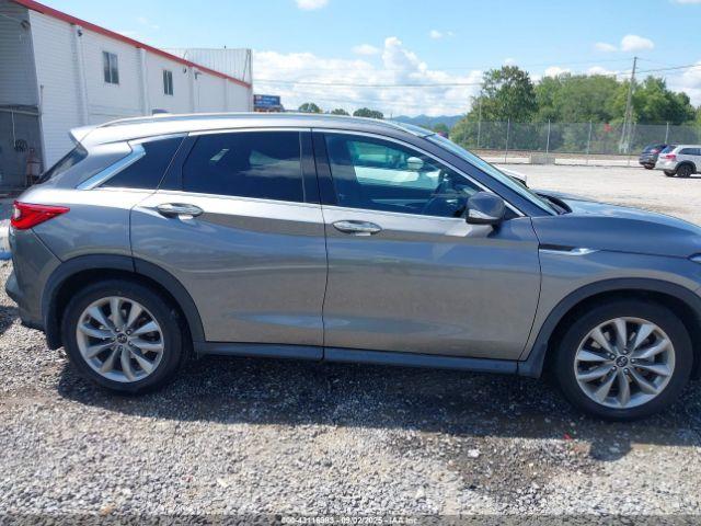 INFINITI Qx Luxe Image 12