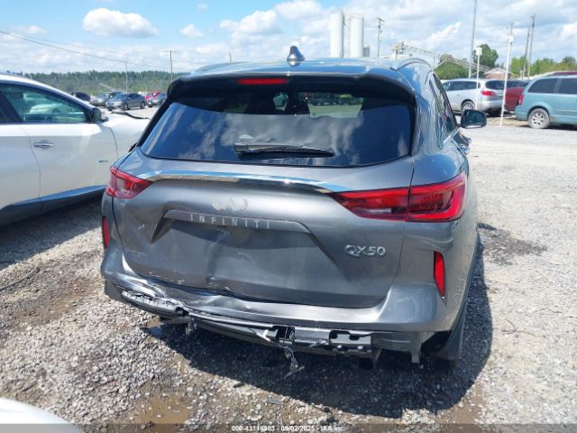 INFINITI Qx Luxe Image 13