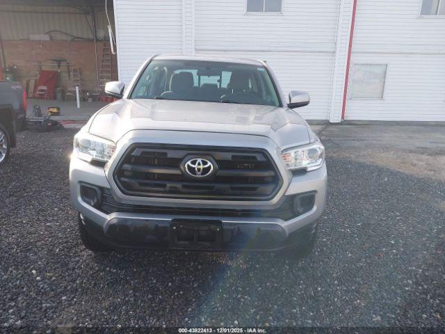 Toyota Tacoma Sr V6 Image 11