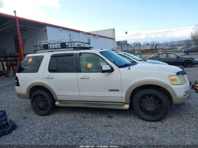 Ford Explorer Eddie Bauer Image 10