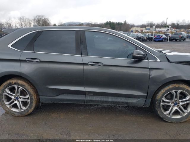 Ford Edge Titanium Image 11
