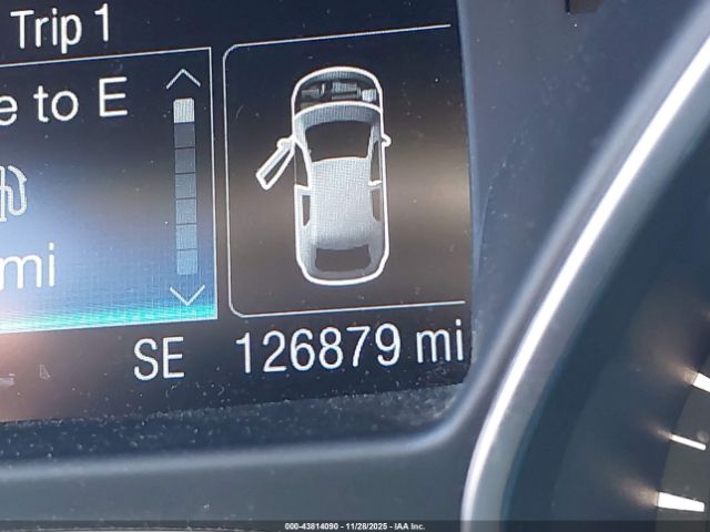 Ford Escape Titanium Image 13