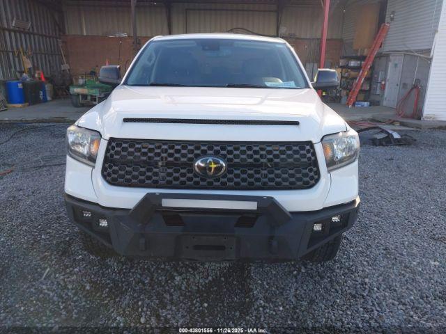 Toyota Tundra Sr5 Image 10