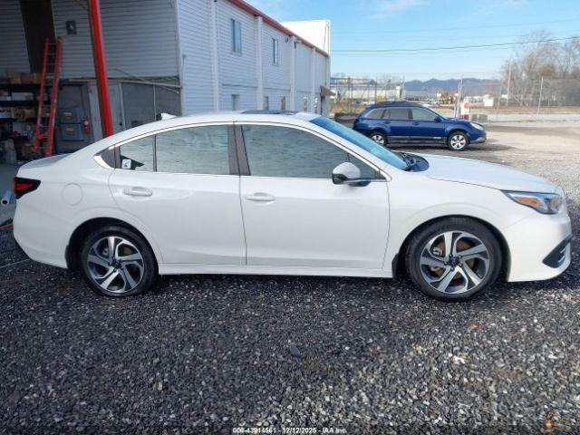 Subaru Legacy Limited Image 2