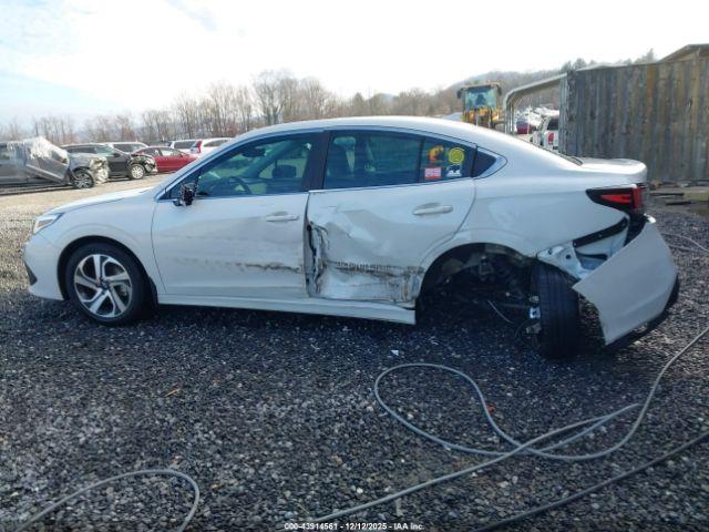 Subaru Legacy Limited Image 15