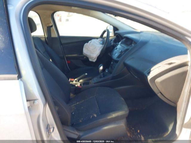 Ford Focus S Image 5