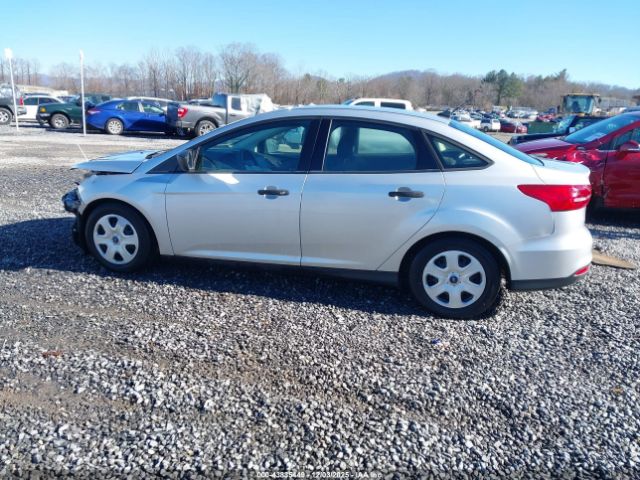 Ford Focus S Image 16