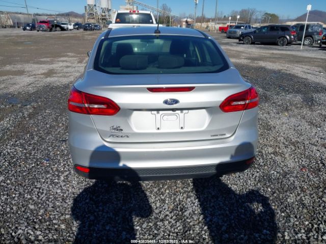 Ford Focus S Image 10