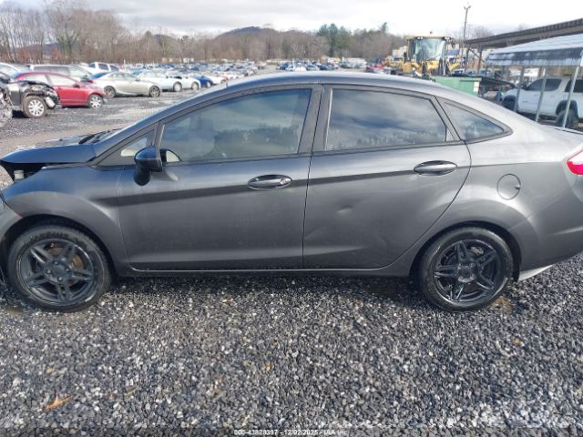 Ford Fiesta Se Image 10
