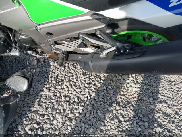 Kawasaki Zx1400 J Image 11