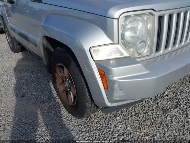 Jeep Liberty Sport Image 4