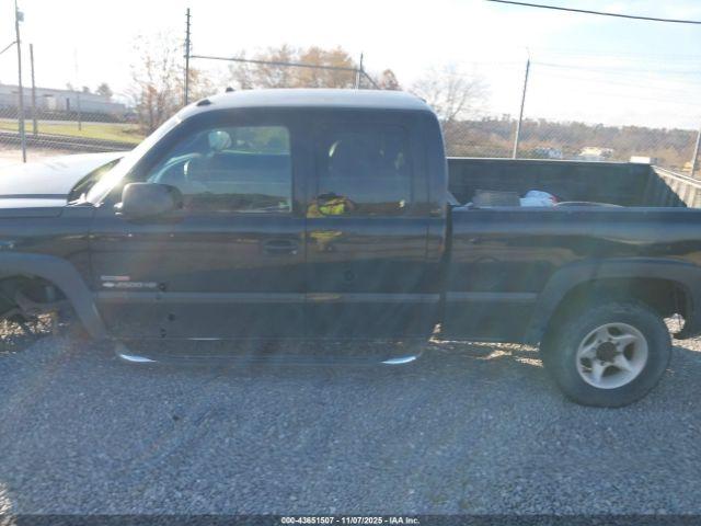 Chevrolet Silverado 2500 Lt Image 5