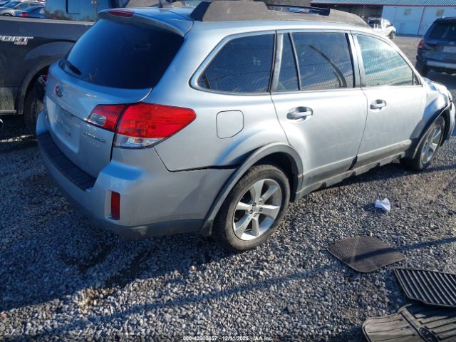 Subaru Outback 2.5i Limited Image 10