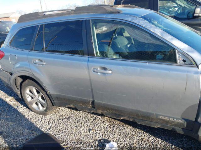 Subaru Outback 2.5i Limited Image 5