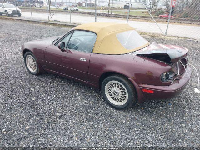 Mazda MX-5 Miata Image 2