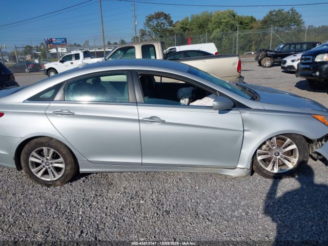 Hyundai SONATA Gls Image 14