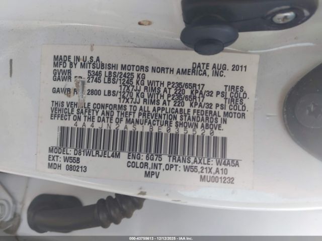 Mitsubishi Endeavor Image 8