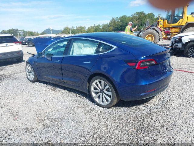 Tesla Model 3 Image 3