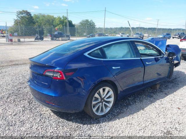 Tesla Model 3 Image 7
