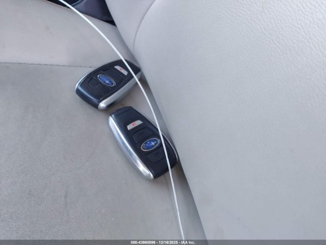 Subaru Crosstrek 2.0i Limited Image 11