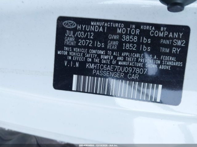 Hyundai VELOSTER Image 6