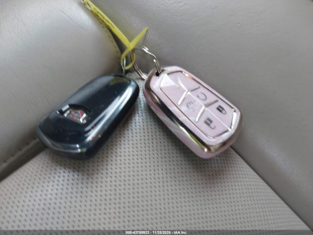 Cadillac SRX Performance Collection Image 6