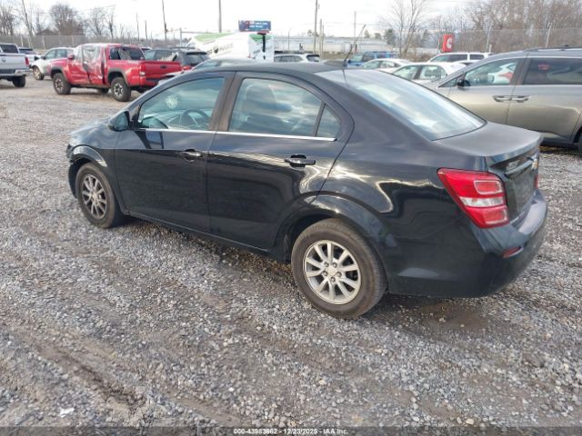 Chevrolet Sonic Lt Auto Image 3