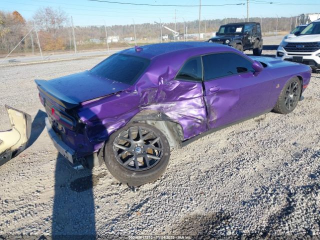 Dodge Challenger Image 12