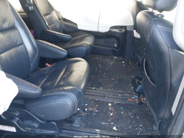 Toyota Sienna Se 8 Passenger Image 11