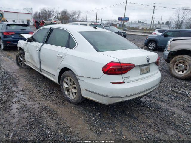 Volkswagen Passat 1.8t S Image 2