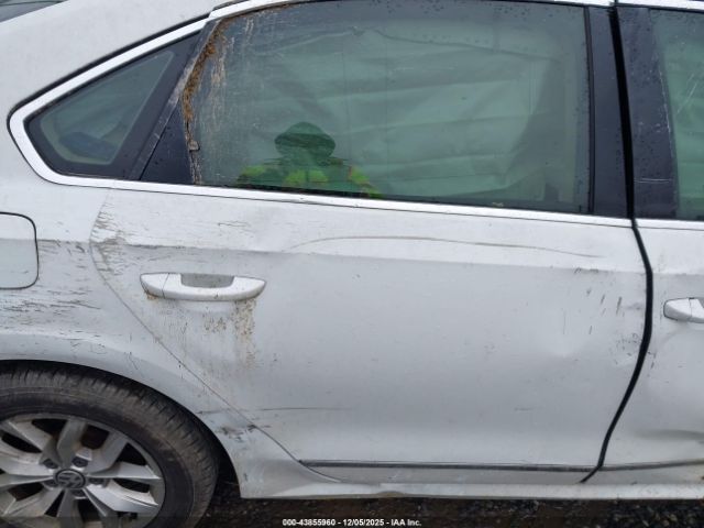 Volkswagen Passat 1.8t S Image 6