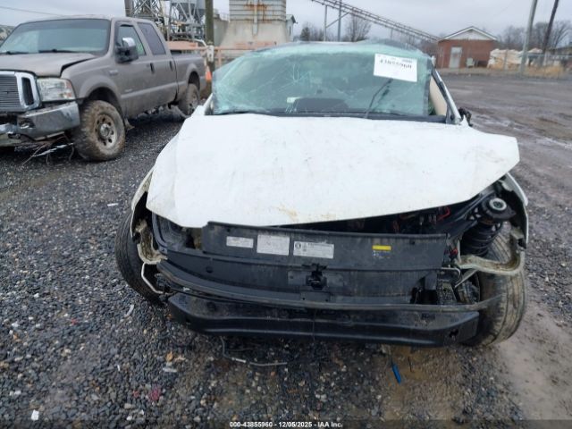 Volkswagen Passat 1.8t S Image 8