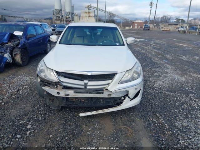 Hyundai Genesis 3.8 Image 3