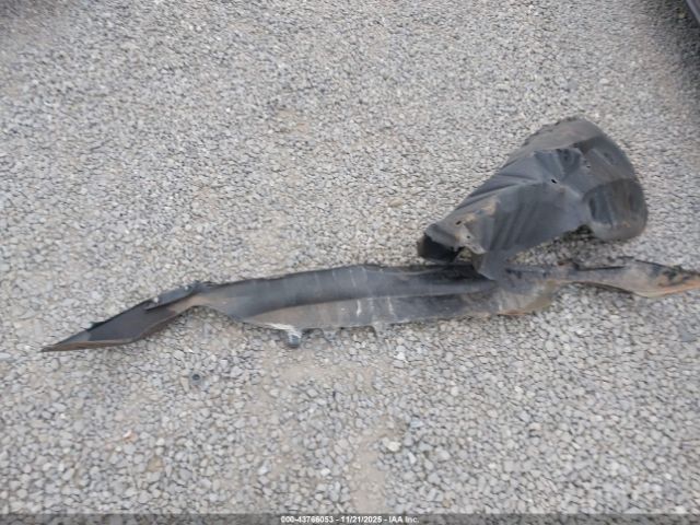 Toyota Camry Le Image 12