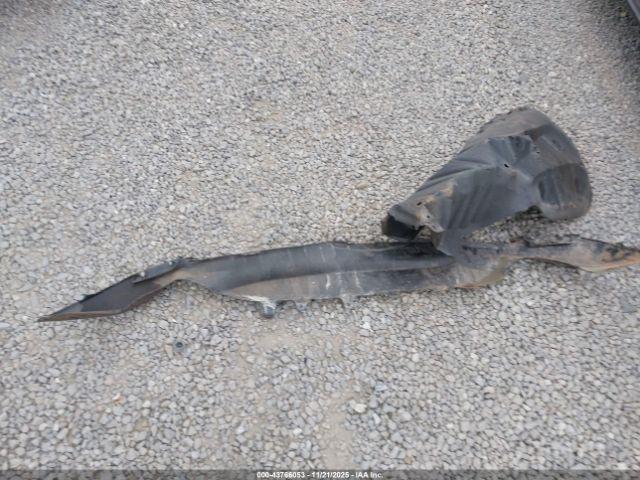 Toyota Camry Le Image 12