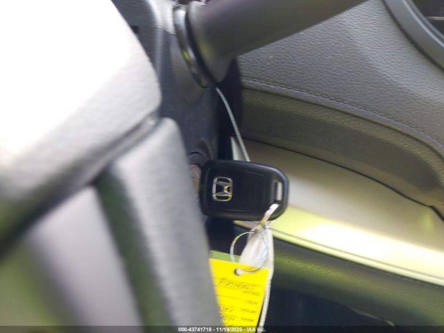 Honda CR-V Lx Image 13