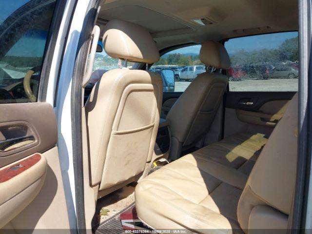 Chevrolet Silverado 3500 Ltz Image 8