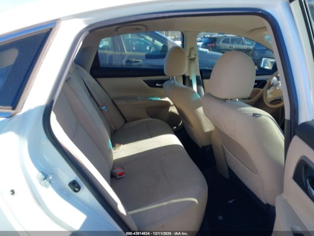 Nissan Altima 2.5 S Image 10