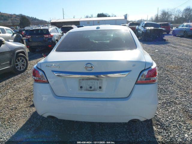 Nissan Altima 2.5 S Image 8