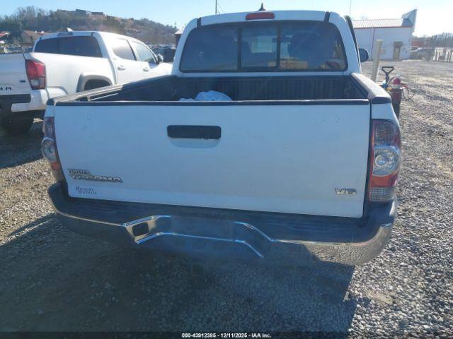 Toyota Tacoma Base V6 Image 16