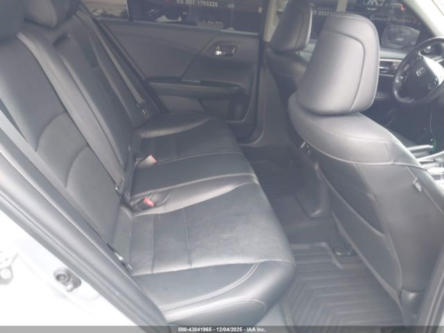 Honda Accord Ex-l V-6 Image 9