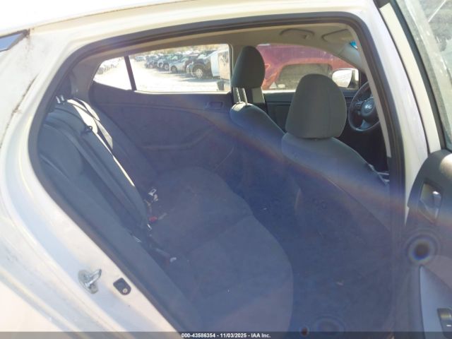 Kia Optima Lx Image 11