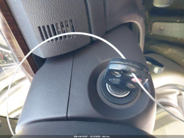 Ford Taurus Limited Image 7