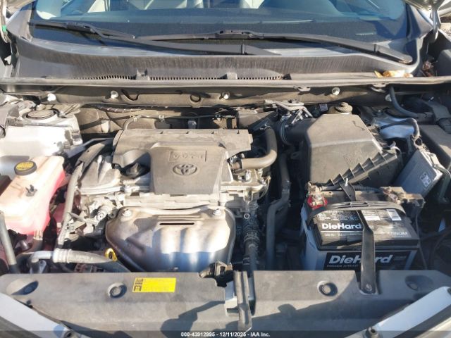 Toyota RAV4 Xle Image 13