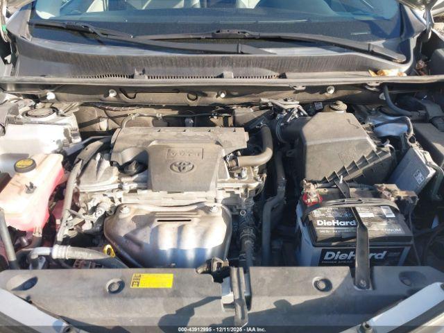 Toyota RAV4 Xle Image 13