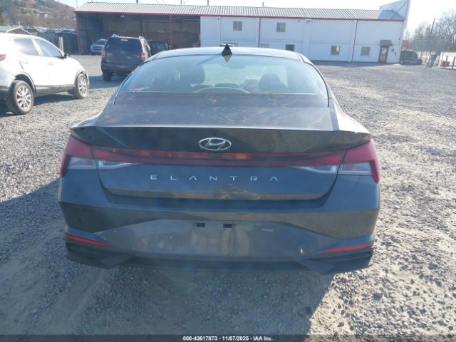 Hyundai ELANTRA Sel Image 4