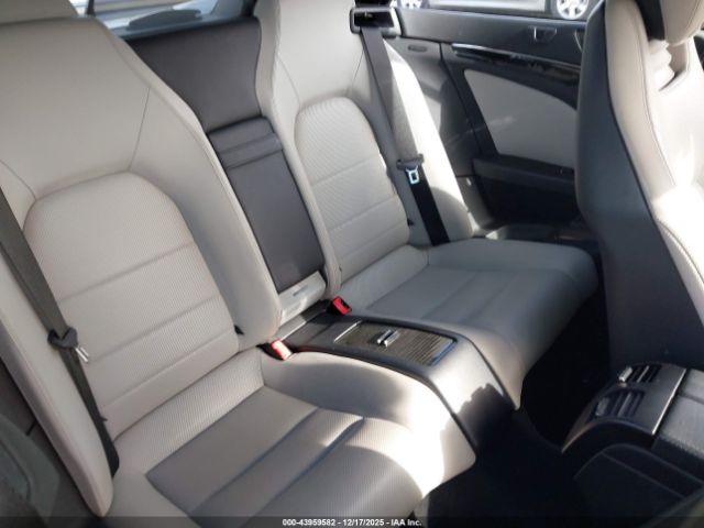 Mercedes-Benz E-Class Image 13