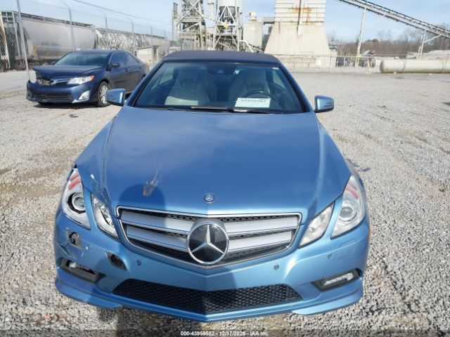 Mercedes-Benz E-Class Image 10