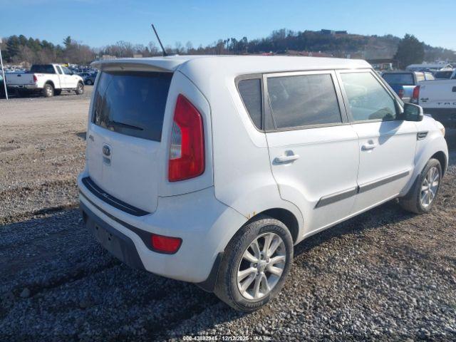 Kia Soul + Image 10